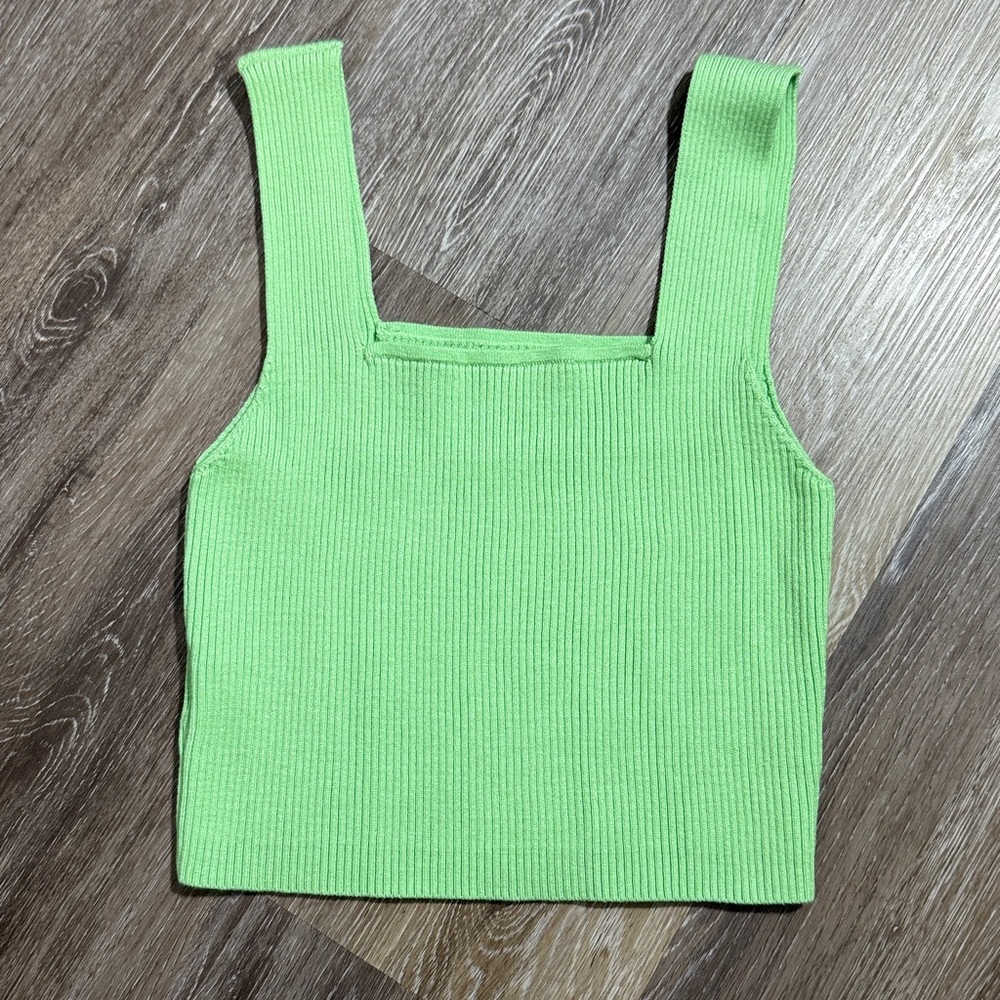 Green Ribbed Top - Picture 3 of 3